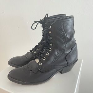 Vintage Laredo’s in mint condition barely worn